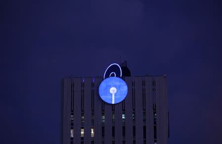 The logo of State Bank of India is pictured at its headquarters in Mumbai, March 9, 2016. REUTERS/Danish Siddiqui/Files