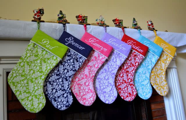 <p><a href="https://www.happyquiltingmelissa.com/2014/07/simply-modern-monochromatic-stockings_16.html" data-component="link" data-source="inlineLink" data-type="externalLink" data-ordinal="1">Happy Quilting</a></p>