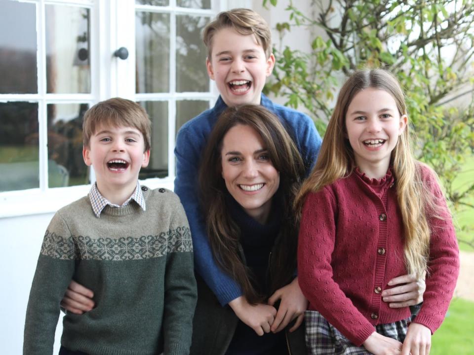 The edited photograph the Duke and Duchess of Cambridge shared on Mother’ Day (Prince of Wales)