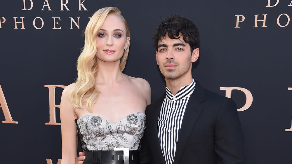 Sophie Turner an der Seite von Ehemann Joe Jonas bei der Premiere ihres Films "X-Men: Dark Phoenix" (Bild: DFree / Shutterstock.com)