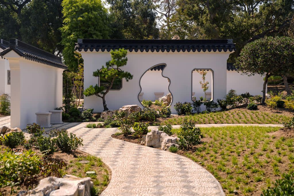 chinese garden at the huntington library art museum and botanical gardens