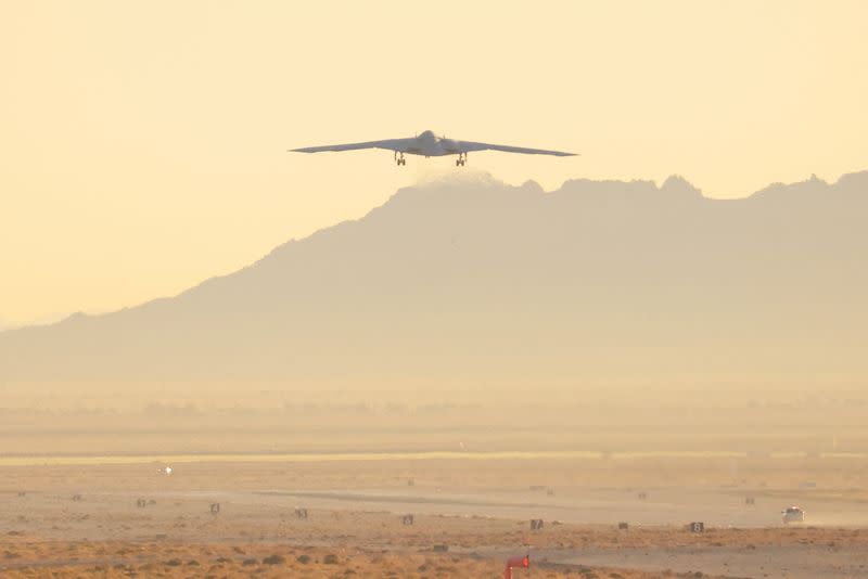 First flight of the United States Air Force's B-21 "Raider\