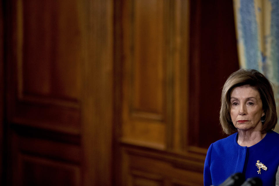 La presidenta de la Cámara de Representantes, Nancy Pelosi, durante una conferencia de prensa en el Capitolio, Washington, el martes 10 de diciembre de 2019. (AP Foto/Andrew Harnik)