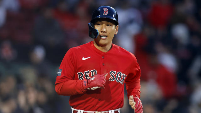 Red Sox reportedly sign OF Yoshida to 5-year, $90 million deal
