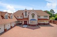 <p>This magnificent detached property, with six bedrooms and more than 5,500 sq ft of space, is one of Chelmsford's finest properties for sale. It boasts extensive rooms, gardens, an indoor swimming pool and beautiful picturesque views. </p><p><a href="https://www.zoopla.co.uk/for-sale/details/48793251" rel="nofollow noopener" target="_blank" data-ylk="slk:This property is currently on the market via Strutt & Parker for £2,500,000.;elm:context_link;itc:0;sec:content-canvas" class="link ">This property is currently on the market via Strutt & Parker for £2,500,000.</a> </p>