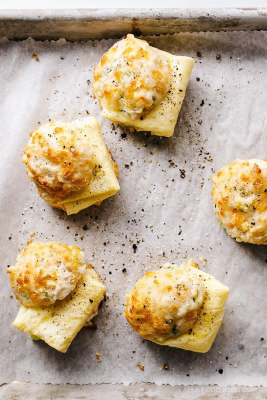 Sour Cream and Cheddar Biscuit Breakfast Sandwiches