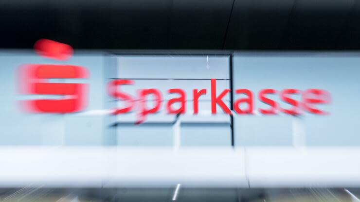 Frankfurter Sparkasse will mehr Strafzinsen verlangen
