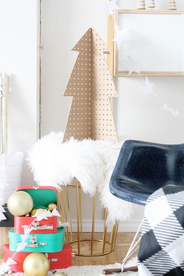 I made so much DIY Christmas decor for $2.28 - you don't have to spend a  ton to have a magical winter wonderland at home