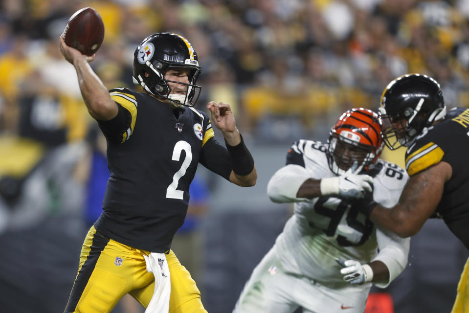 Pittsburgh Steelers quarterback Mason Rudolph (2) passes during the first half of an NFL football game against the Cincinnati Bengals in Pittsburgh, Monday, Sept. 30, 2019. (AP Photo/Tom Puskar)