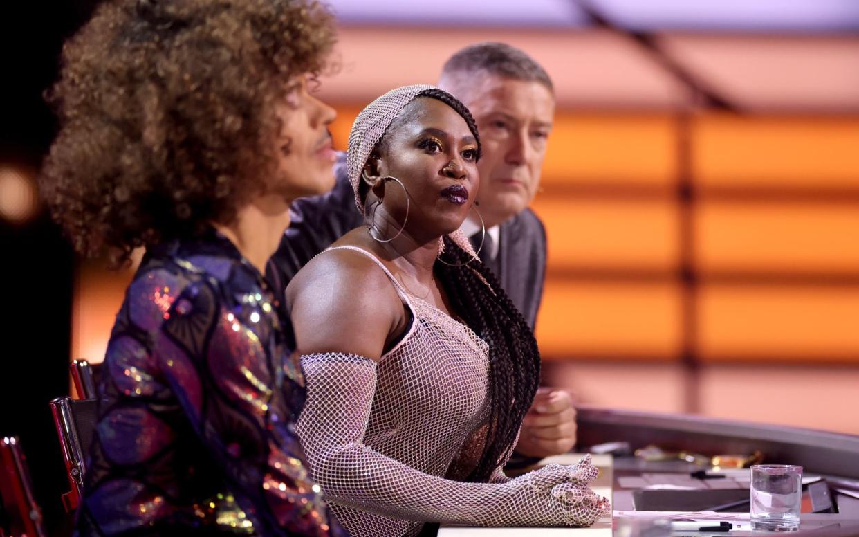 "Let's Dance"-Jurorin Motsi Mabuse erhob während der Show ihre Stimme und verteidigte Tanzkandidatin Sharon Battiste vehement gegen Hater-Attacken. Großartig! (Bild: 2023 Getty Images/Andreas Rentz)