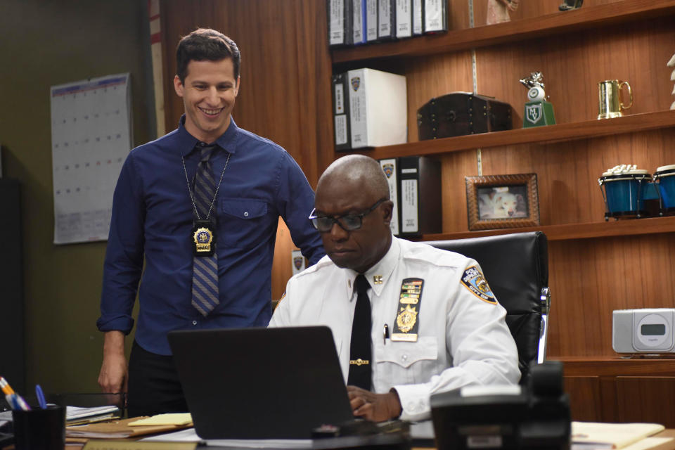 (L-R) Andy Samberg and André Braugher in ‘Brooklyn Nine-Nine’