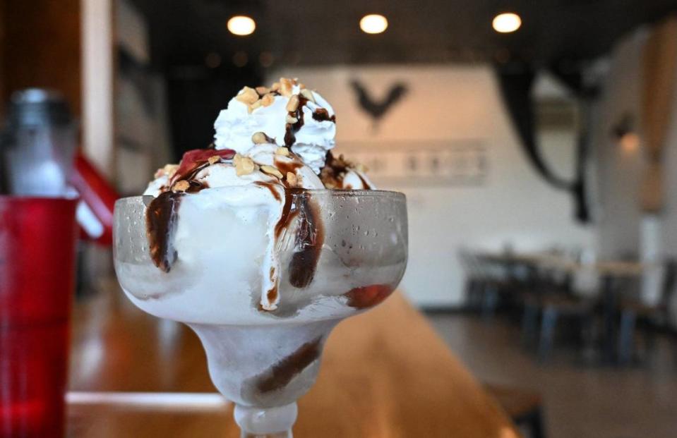 Smash Bros Bistro ofrece helados de Fresno State.