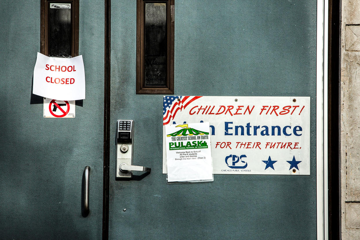 Image: Chicago Public Schools cancels classes due to union vote (Jim Vondruska / Reuters)