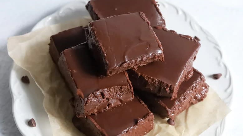 A plated stack of dairy-free fudge 