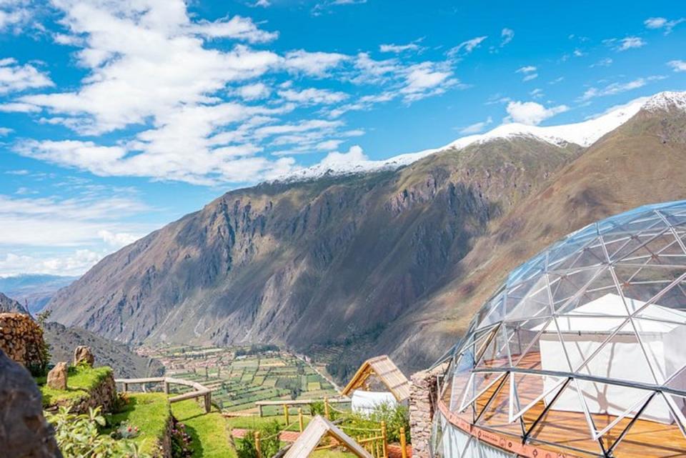 SkyDome in Peru overlooks mountains and sky (SkyDome)