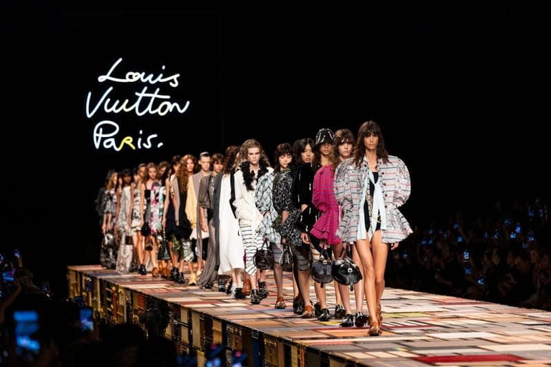 Louis Vuitton 2025ss fahion show