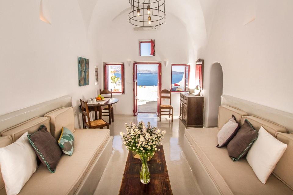 Hector Cave House in Santorini