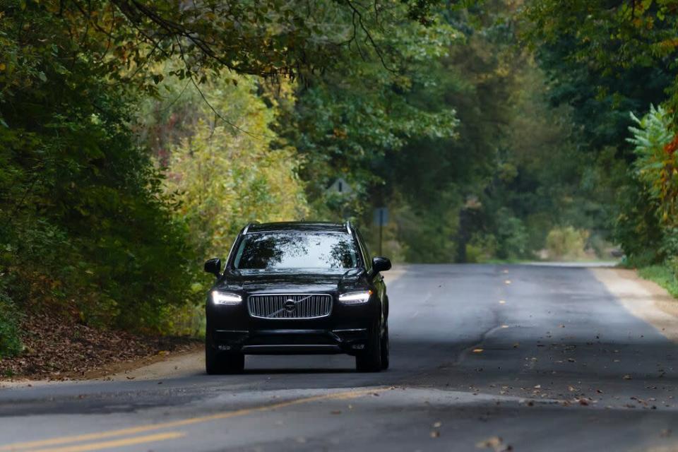 2016 Volvo XC90 (13)