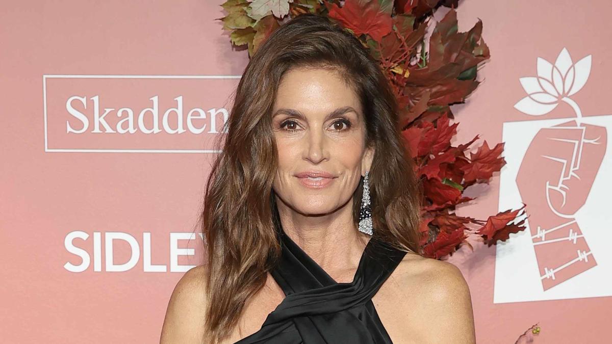 Cindy Crawford Referenced Her '90s Supermodel Days in a New