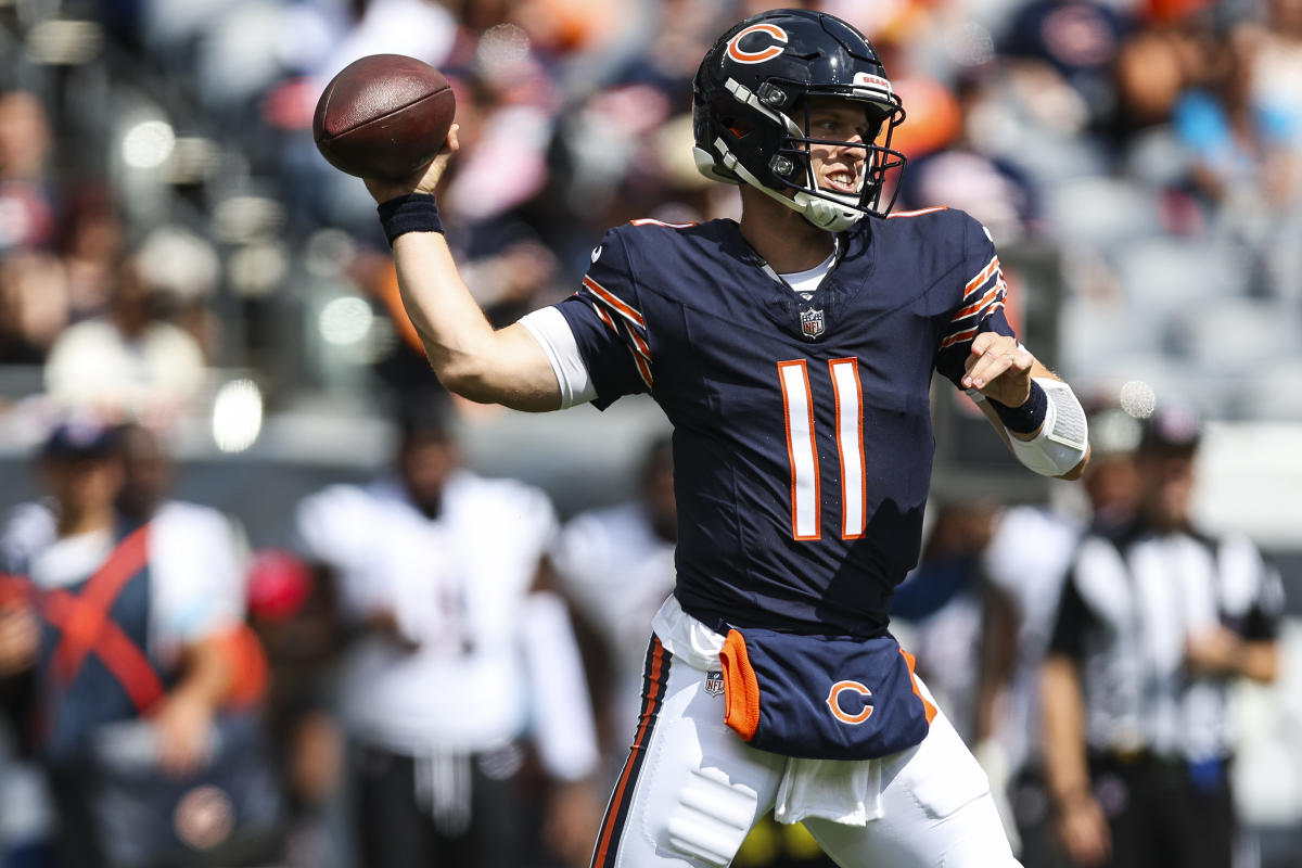 Vikings sign Bears quarterback Brett Rypien to active roster