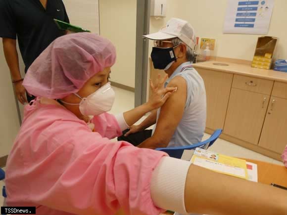 因應春節後流感疫情呈現上升趨勢，宜蘭縣公費流感疫苗三月五日起開放全民接種至疫苗用罄為止。（記者董秀雲攝）