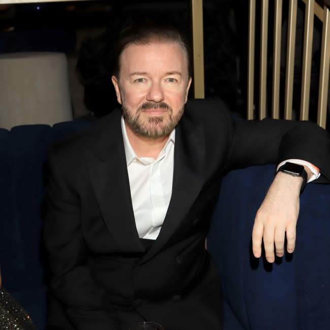 La gente se ofende con demasiada facilidad, dice Ricky Gervais credit:Bang Showbiz