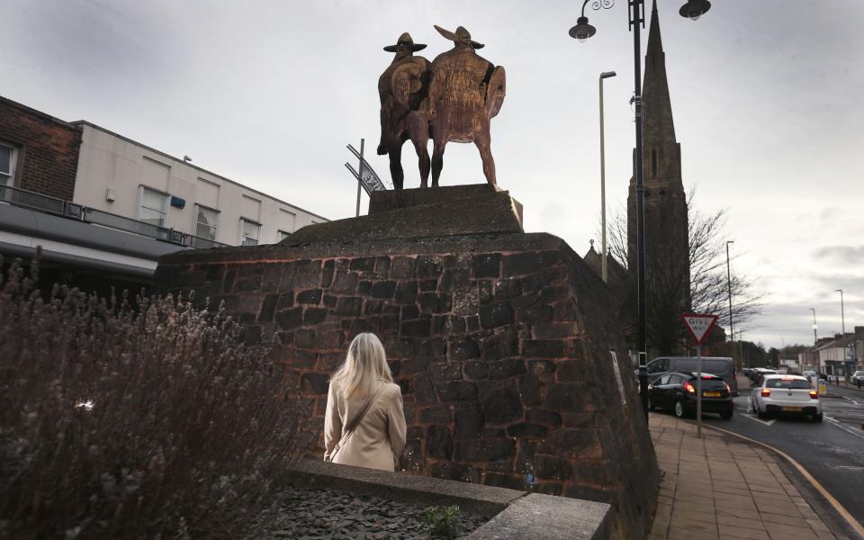 The Vikings statue - Lorne Campbell/Guzelian