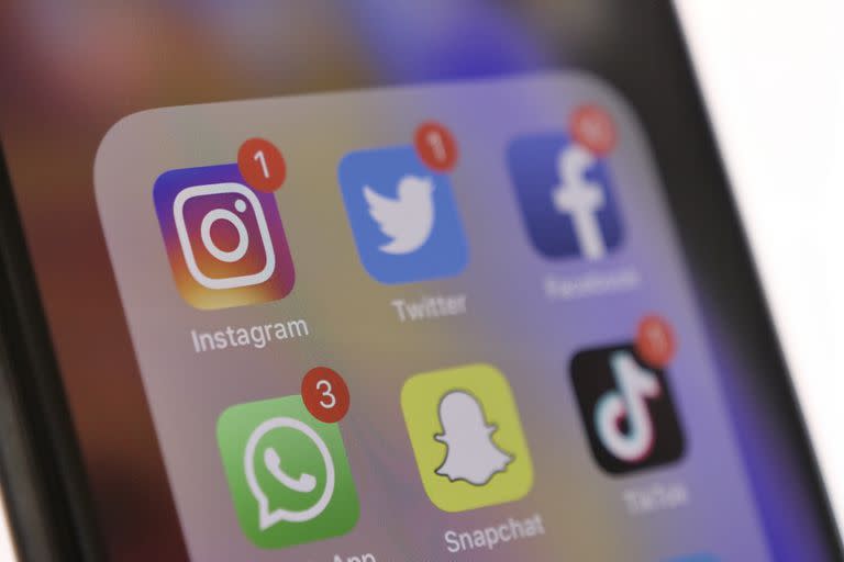 Ni Instagram ni Facebook: WhatsApp fue desplazado del ranking de las apps más descargadas por la nueva red social china