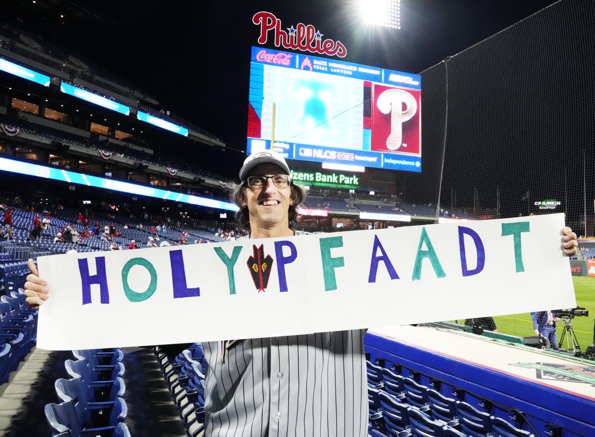Phillies night out! - The Grateful Life