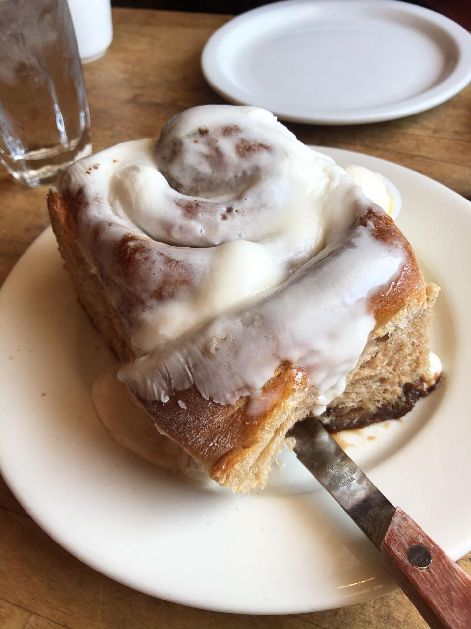 cinnamon roll from Billy Reed's in Palm Springs