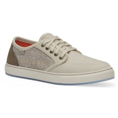 tan sanuk tennis sneaker with swirl pattern and grateful dead logo