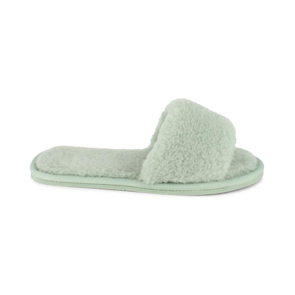 29) Carmen Genuine Shearling Slipper