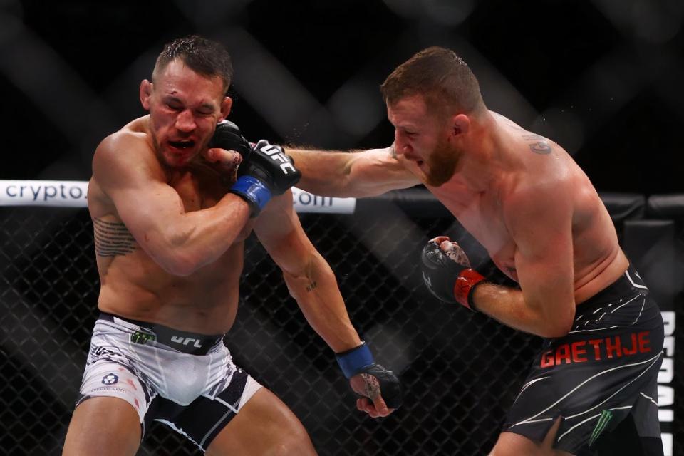 Justin Gaethje (right) outpointed Michael Chandler in an enthralling UFC lightweight bout (Getty Images)