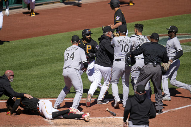 Pirates SS Oneil Cruz fractures ankle on home-plate slide vs