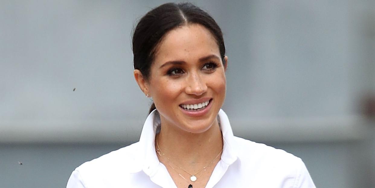 dubbo, australia   october 17  meghan, duchess of sussex visits a local farming family, the woodleys, on october 17, 2018 in dubbo, australia the duke and duchess of sussex are on their official 16 day autumn tour visiting cities in australia, fiji, tonga and new zealand  photo by chris jackson   poolgetty images