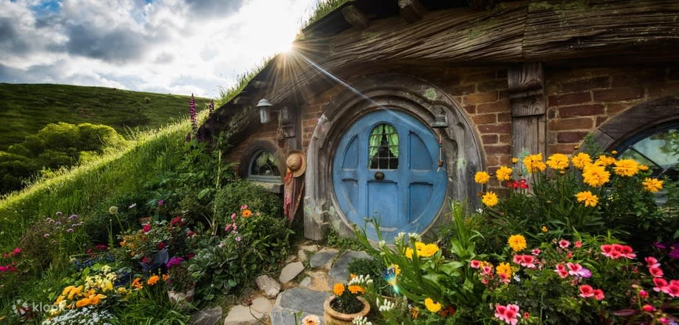 Hobbiton Movie Set Guided Tour. (Photo: Klook SG)