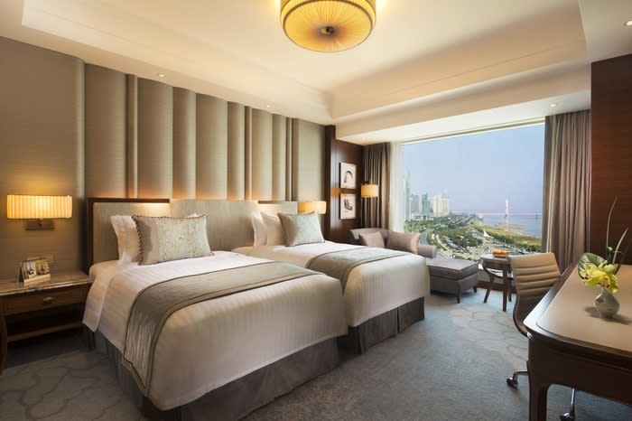 Cozy room: Opened on Feb. 8, the Shangri-La Hotel Nanchang offers 473 guestrooms and suites all practically equipped with in-room entertainment and free Wi-Fi.