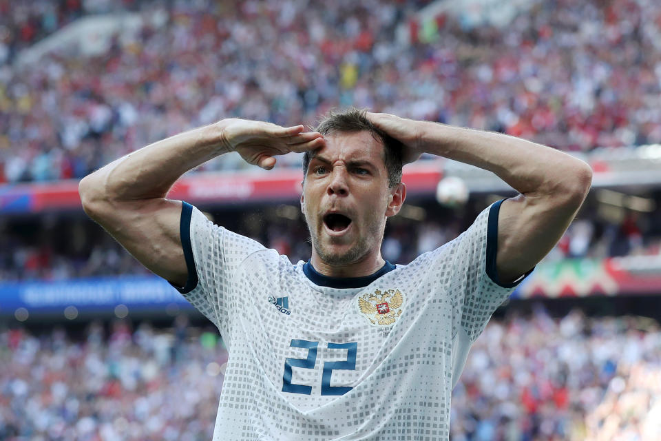 Artem Dzyuba celebrates his goal against Spain in Russia’s stunning Round of 16 upset at the 2018 World Cup. (Getty)