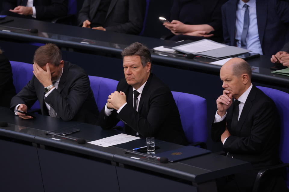 Vertreter der Ampel-Regierung: Christian Lindner, Robert Habeck und Olaf Scholz (von links). (Bild: Sean Gallup/Getty Images)