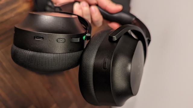 Razer Barracuda Pro review: A headset with an identity crisis