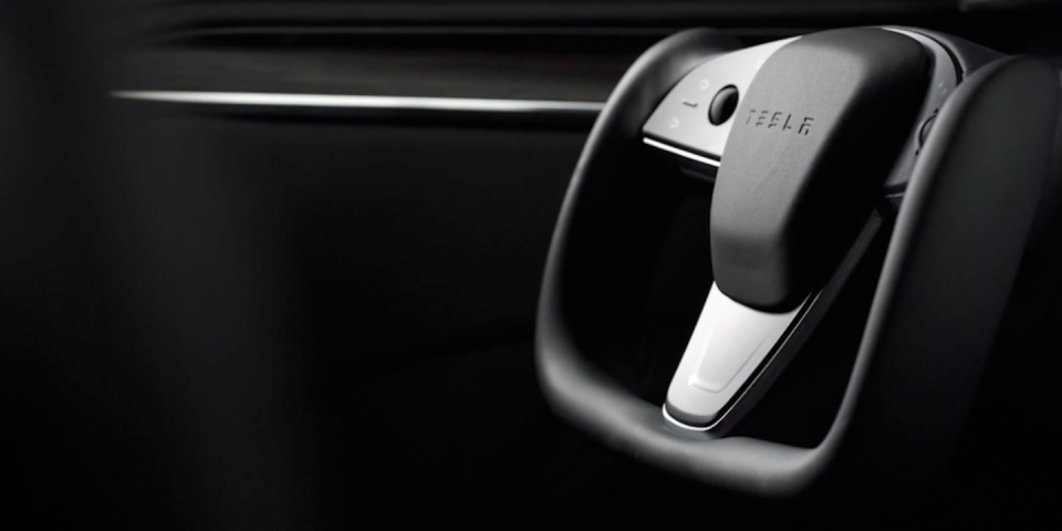 tesla steering yoke