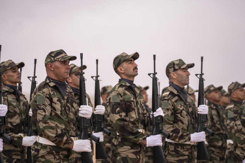 Members of the Moroccan Royal Armed Forces stand guard as they take part in the 20th edition of the African Lion military exercise, in Tantan, south of Agadir, Morocco, Friday, May 31, 2024. (AP Photo/Mosa'ab Elshamy)