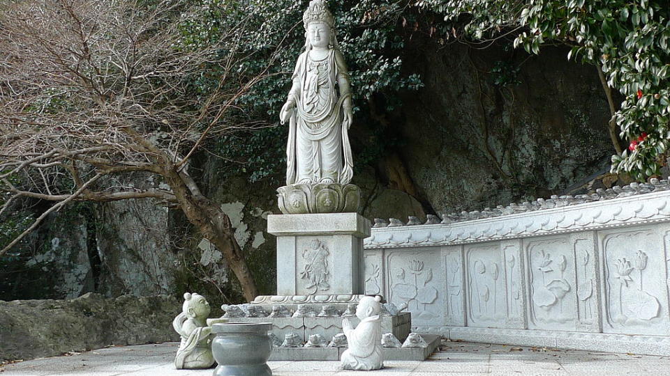 向日庵 (Photo by날개, License: CC BY-SA 3.0, Wikimedia Commons提供)