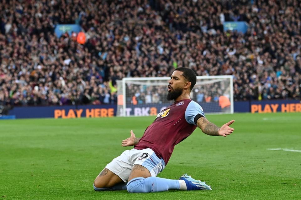 Douglas Luiz wears Juventus shirt for the first time and thanks Aston Villa