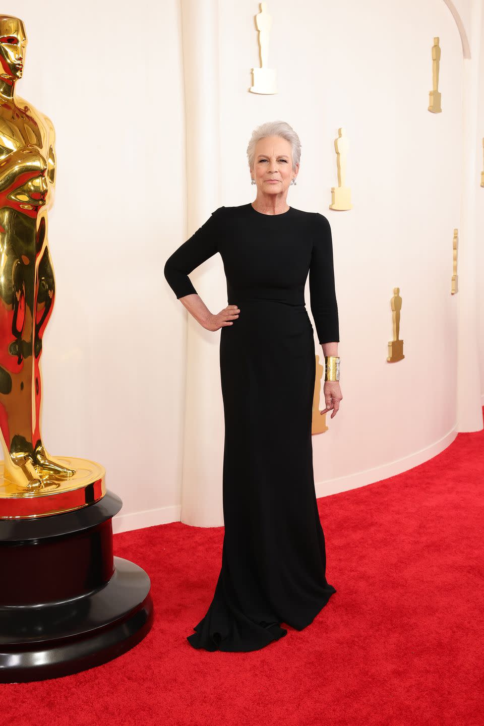 jamie lee curtis, oscars 2024 red carpet