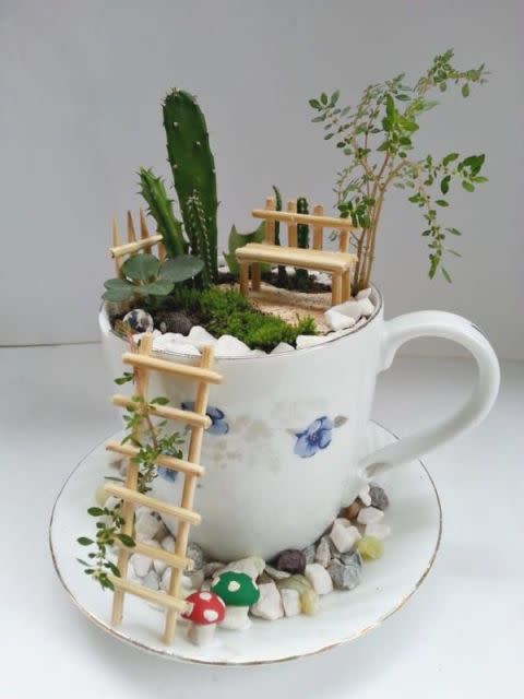 Chipped Tea Cup Garden Craft