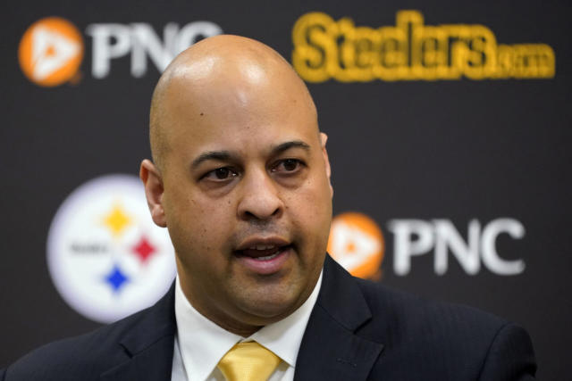 Why the Steelers should strongly consider trading back in the 2023