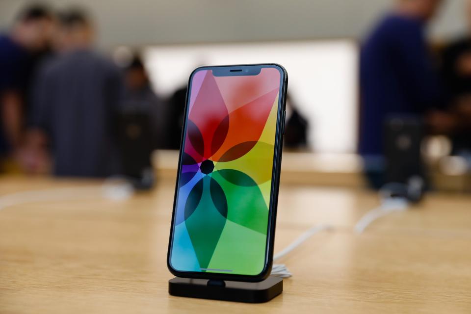 The new iPhone X is seen in the Apple Store Union Square on November 3, 2017, in San Francisco, California.
Apple's flagship iPhone X hits stores around the world as the company predicts bumper sales despite the handset's eye-watering price tag, and celebrates a surge in profits. / AFP PHOTO / Elijah Nouvelage        (Photo credit should read ELIJAH NOUVELAGE/AFP via Getty Images)