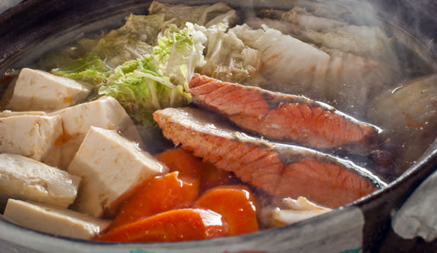 Hot pot can be healthy, provided you choose your ingredients, base soup and dipping sauces carefully to avoid an overdose of sodium, saturated fats, and carbohydrates in your meal.