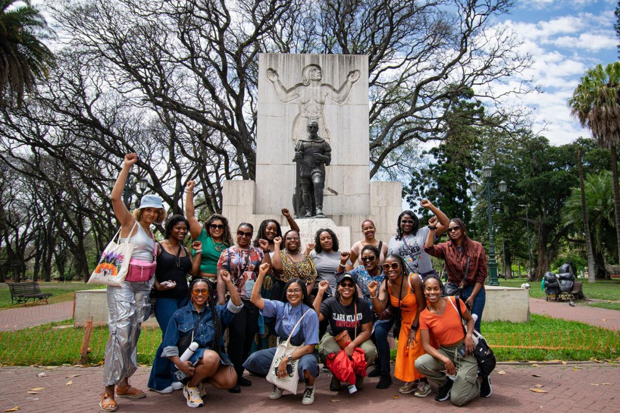 group of people taking Afro-Argentine tour with Lunfarda Travel